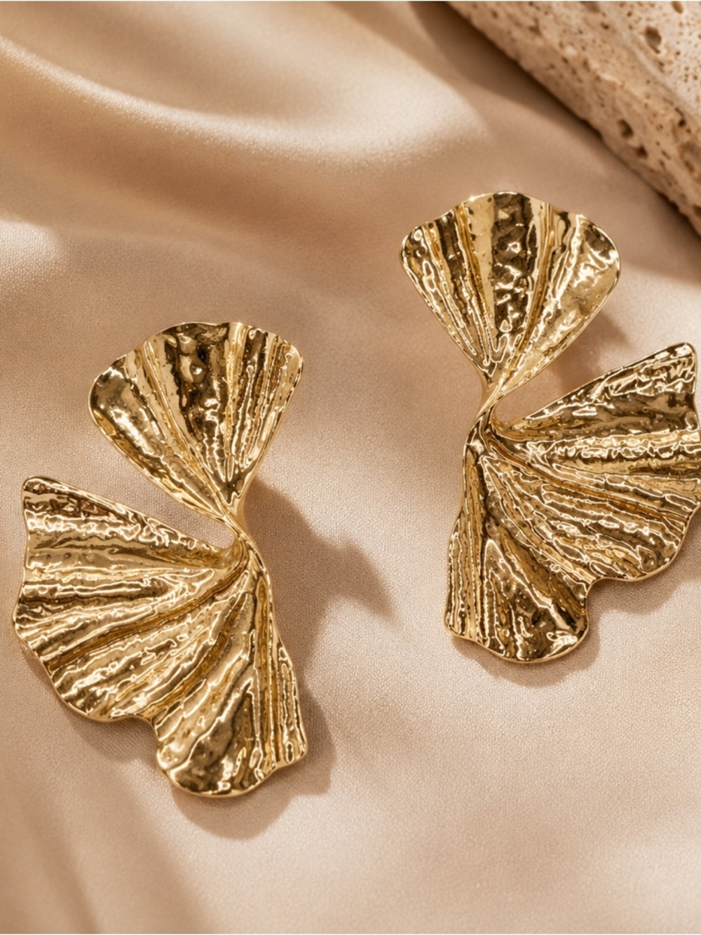 House of Harlow 1960 Gold Twisted Ginkgo Leaf Statement Earrings - Picture 2 of 8